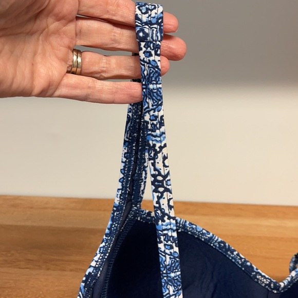 Bathing suit - Picture 2 of 7